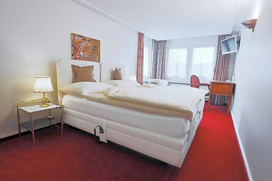 Hotel & Spezialitätenrestaurant zur Linde