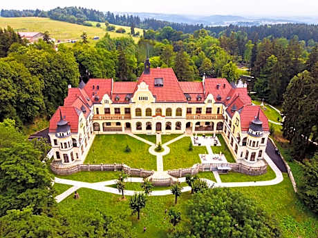 Rubezahl-Marienbad Luxury Historical Castle Hotel & Golf-Castle Hotel Collection