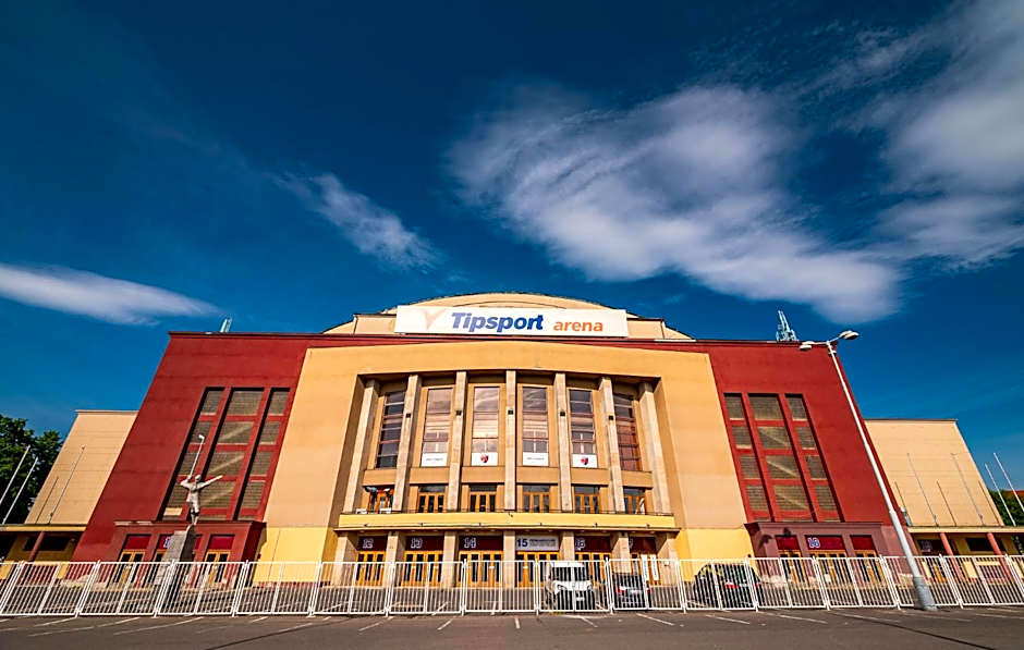 Expo Hotel