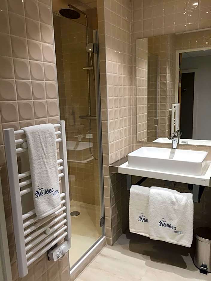 HOTEL LES 3 VALLÉES