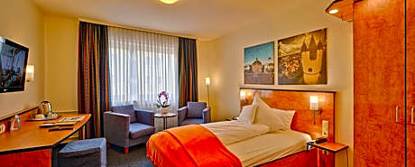 Single Room with French Bed