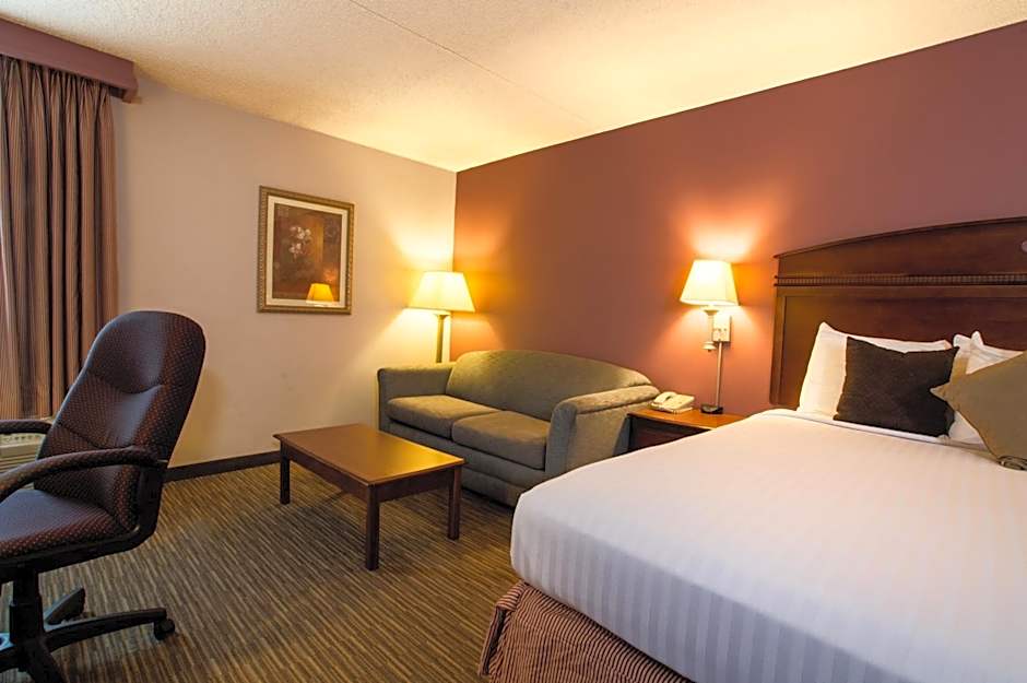 Greenstay Hotel And Suites