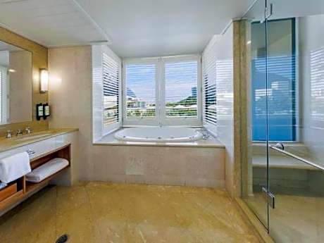Junior King Suite with City View and Double Spa with one drink voucher
