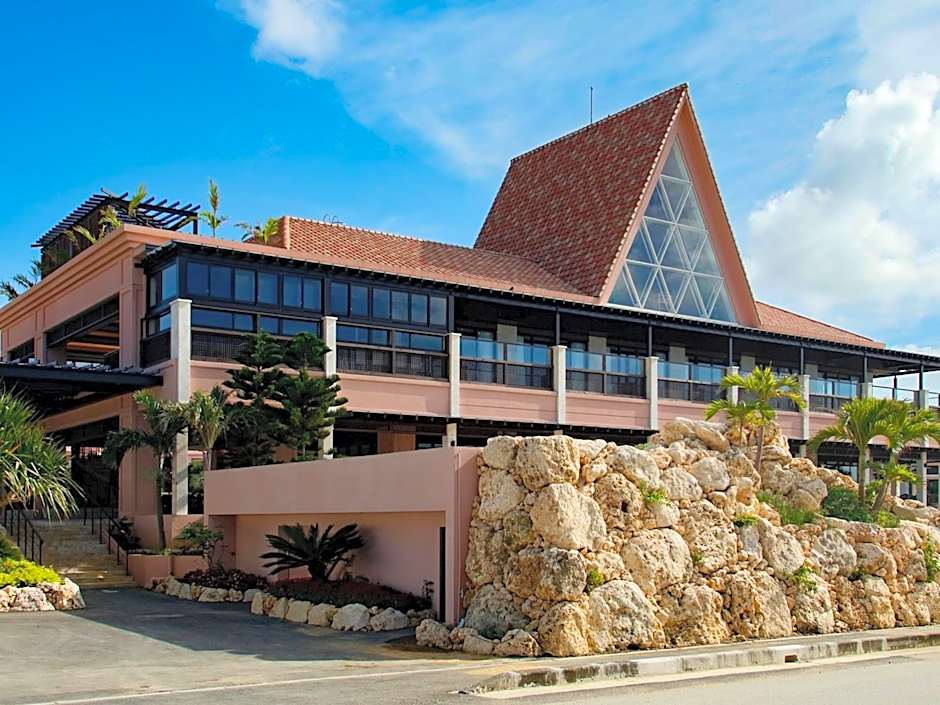 Hotel Shigira Mirage Beach Front