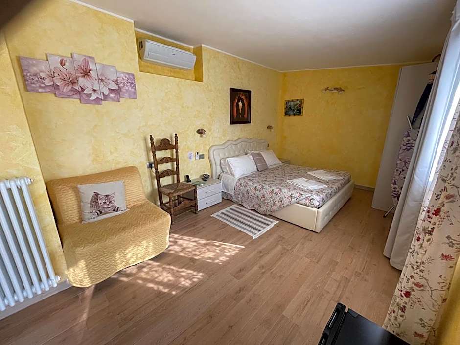 Hotel Diffuso Il Portichetto sulla collina a Vezio Perledo