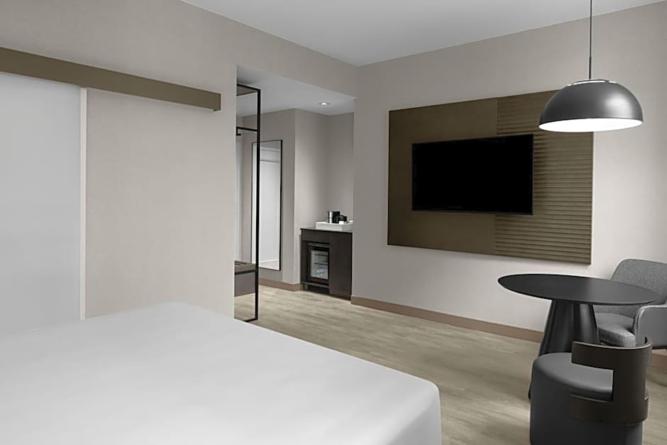 AC Hotel by Marriott Arlington National Landing