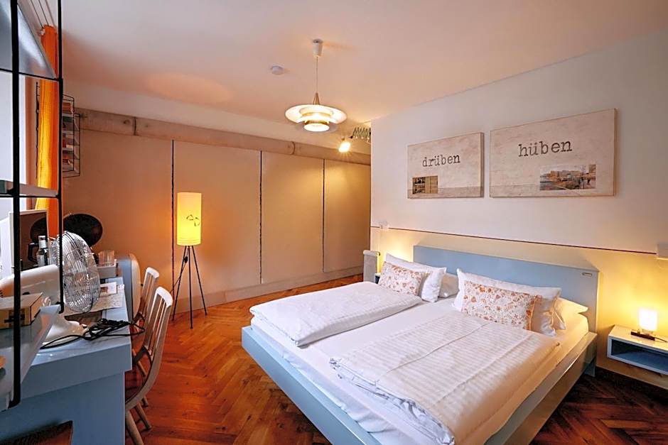 18Arts Hotel