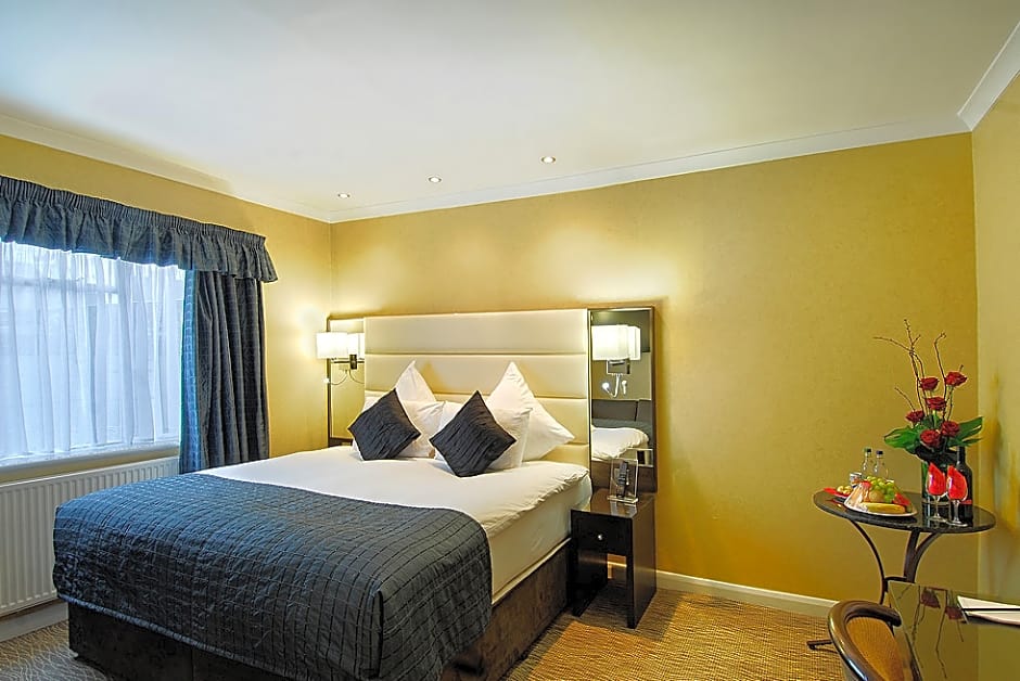 Park Grand Hyde Park