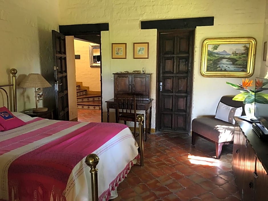 Las Palomas Bed & Breakfast (16 y Mayores)