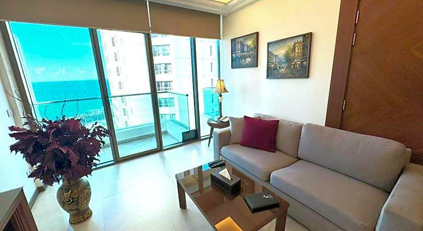 King Suites Hotel
