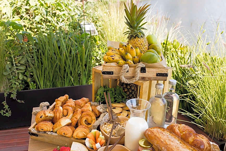 Radisson Hotel Tamboho Waterfront Antananarivo