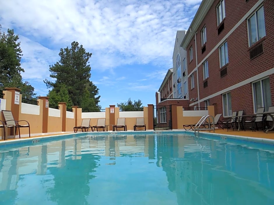 Holiday Inn Express Hotel & Suites Salisbury - Delmar By IHG