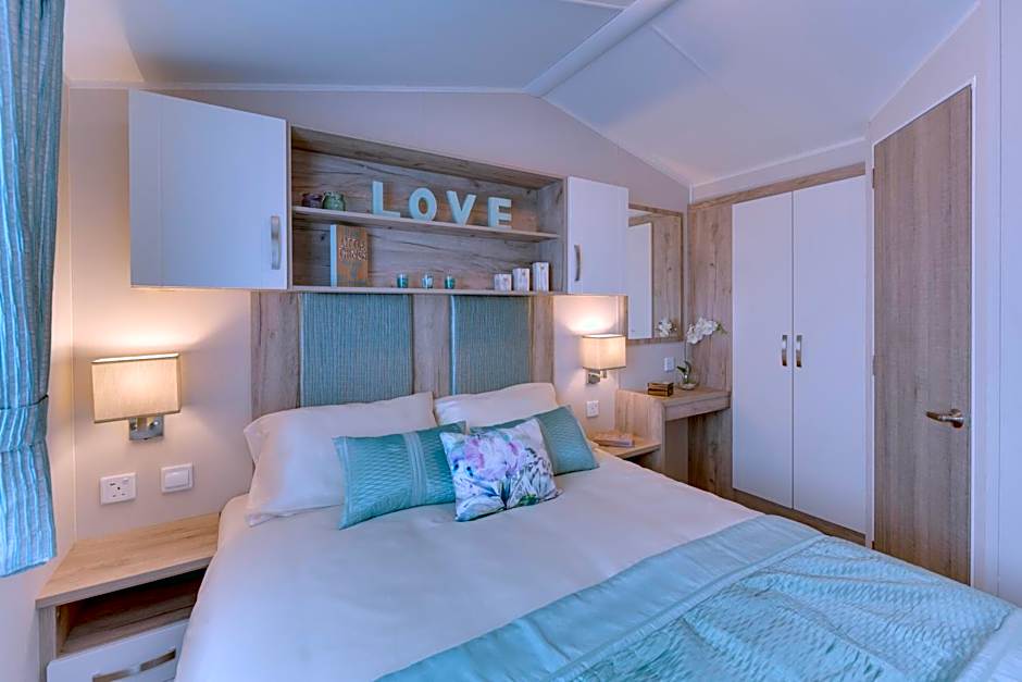 The Lakes Rookley Holiday Park