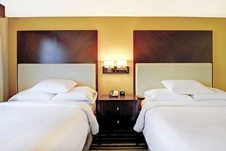 2 Room Suite-2 Queen Beds-Smoking