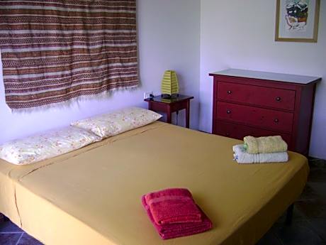 Annex Triple Room with Garden View