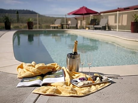 Nightingale wines online