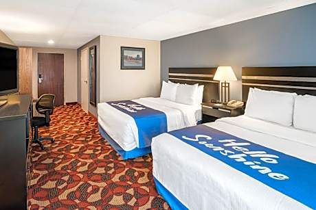 2 Double Beds, Smoking