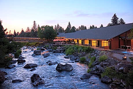 Riverhouse Lodge