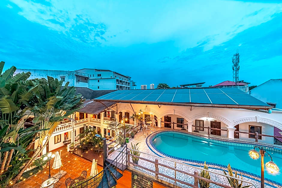 Mali Namphu Hotel