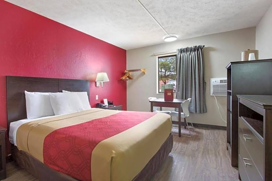 Red Lion Inn & Suites Olathe Kansas City
