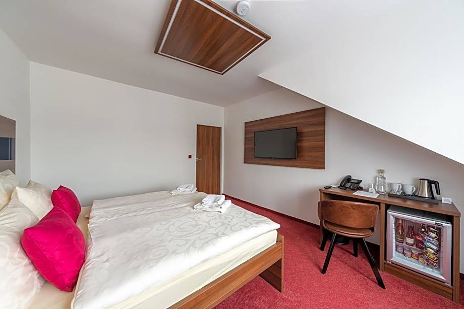 Bohemia Inn Hotel