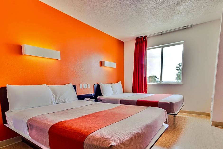 Motel 6 Dallas - Lewisville
