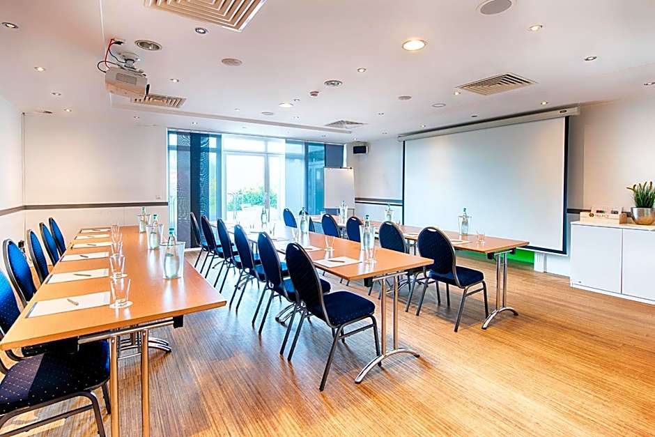 Garner Hotel Stuhr - Bremen A1 by IHG