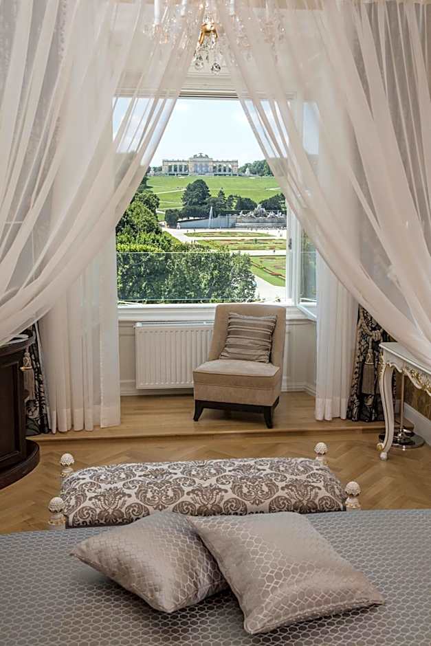 Austria Trend Schloss Schoenbrunn Grand Suite