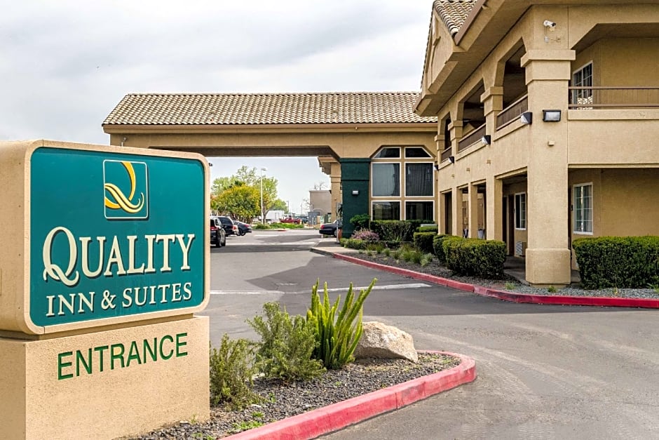 Quality Inn & Suites Lathrop