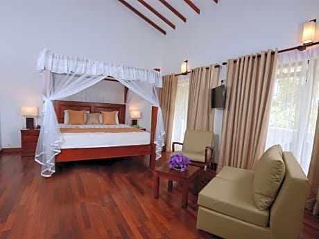 Deluxe Suite with Yoga and Ayurveda