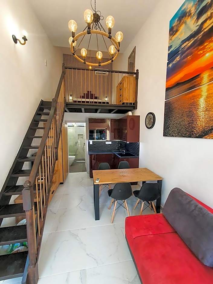 PIOTROWSKI APARTMENTS