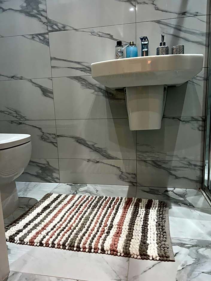 Belvue Serviced Apartment - Ealing Broadway