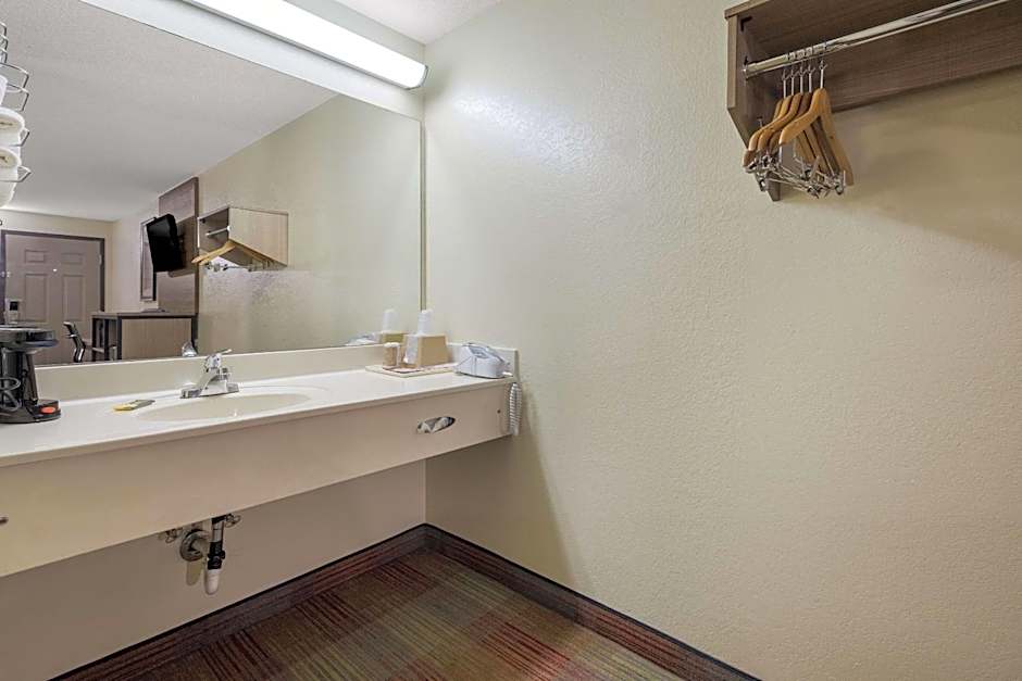 Rodeway Inn Ardmore I-65