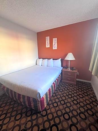 Queen Room - Disability Access