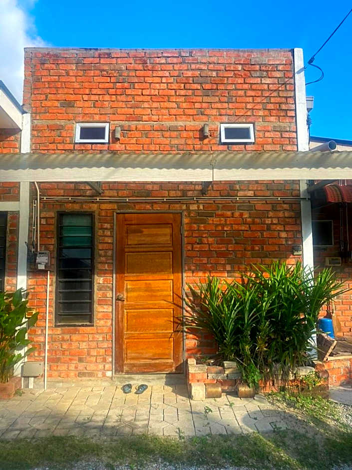 OYO 90910 Homestay D Lalang Inn