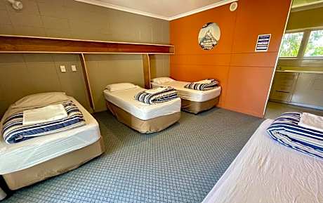 Single Bed in 4 Bed Mixed Dormitory Room Ensuite