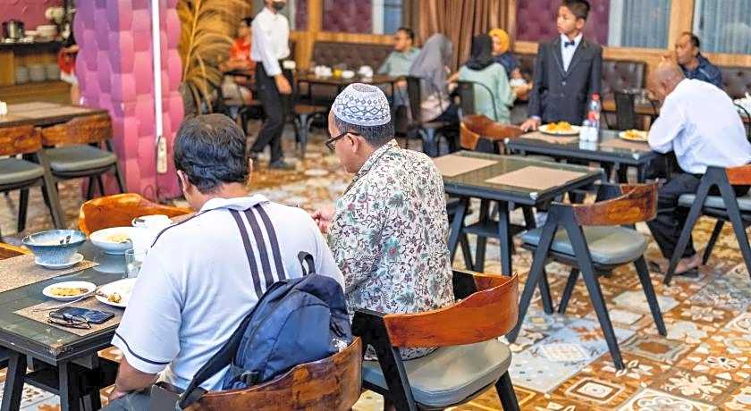 Premiere Hotel Tegal