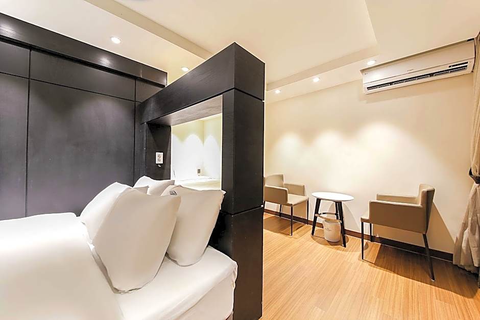Winners Hotel