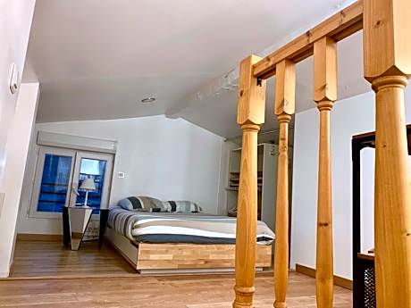 Double Room with Private Bathroom