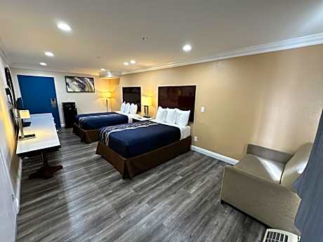 Double Room with Two Double Beds