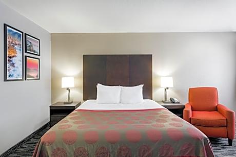 King Room with Mobility/Hearing Impaired Access - Non-Smoking
