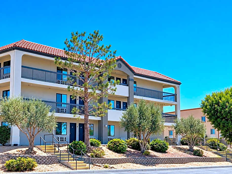 Motel 6 Barstow, CA - Mojave Desert Stop - I-15