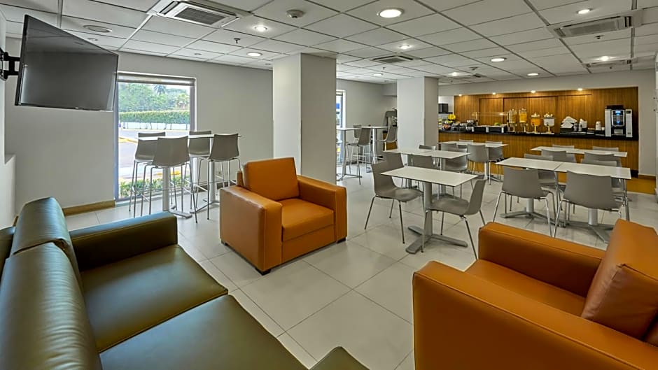 City Express by Marriott Lazaro Cardenas