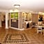 La Quinta Inn & Suites by Wyndham Kansas City Lenexa