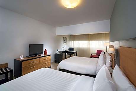 Premium 2 Queen Beds Nonsmoking