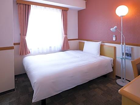 Single Room - Non-Smoking