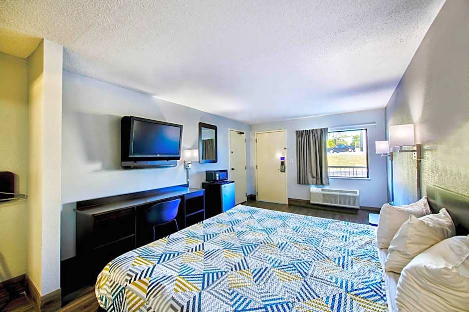 Motel 6 Birmingham, AL - Medical Center - nverness Hwy 280