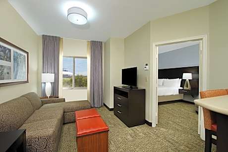 One-Bedroom Suite with Two Beds - Non-Smoking
