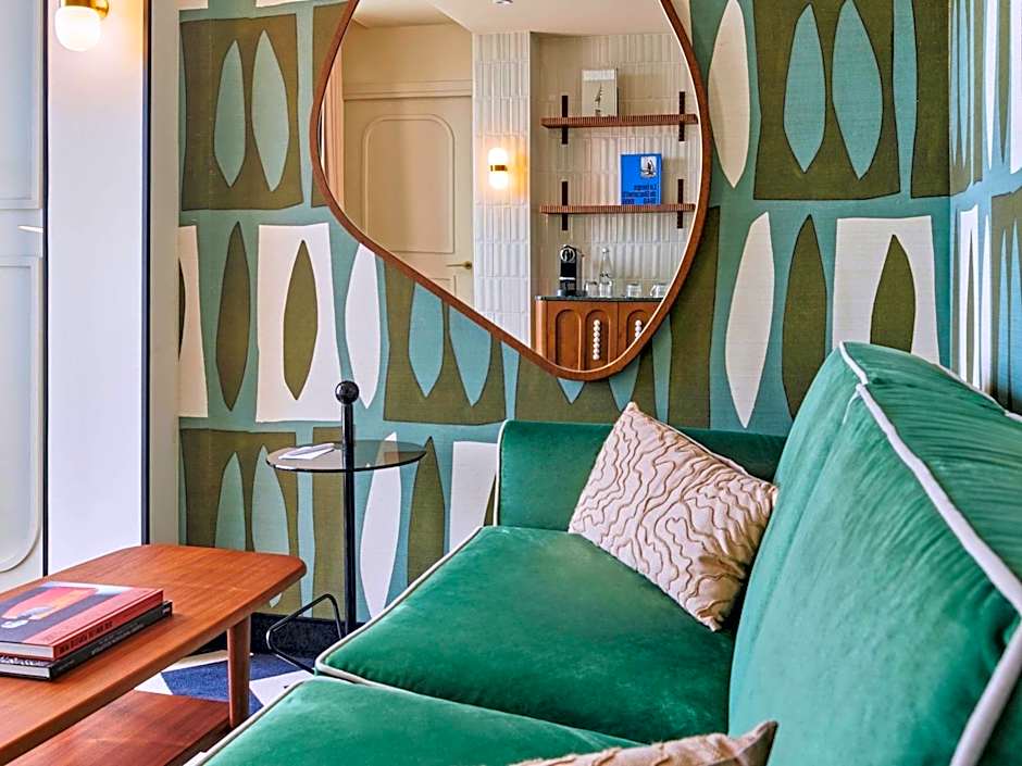 Mercure Paris Butte Montmartre Basilique