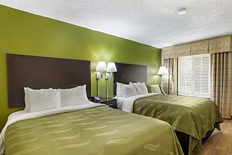 Queen Room with Two Queen Beds - Non-Smoking